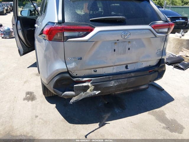2019 TOYOTA RAV4 LE 18