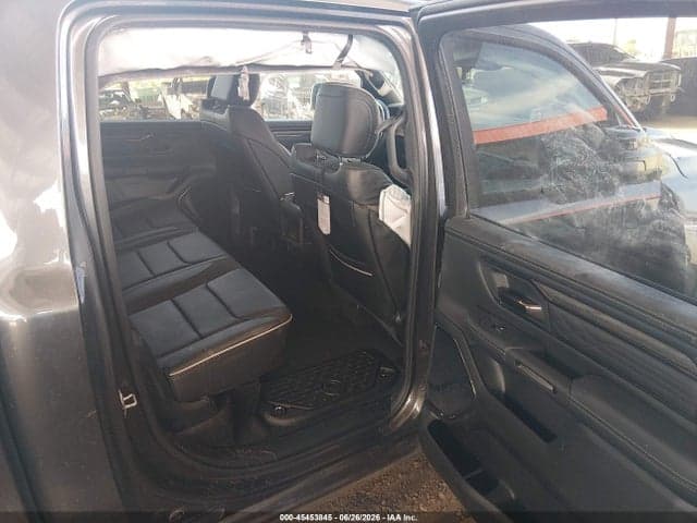 2026 RAM 1500 LIMITED 4X4 6'4 BOX 8