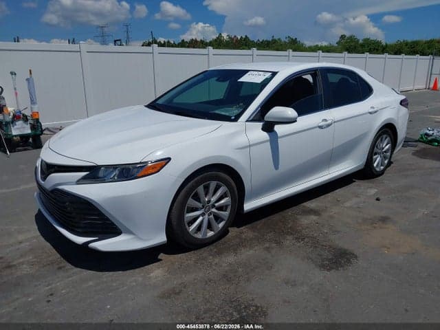 2020 TOYOTA CAMRY LE 2