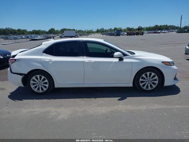 2020 TOYOTA CAMRY LE 13