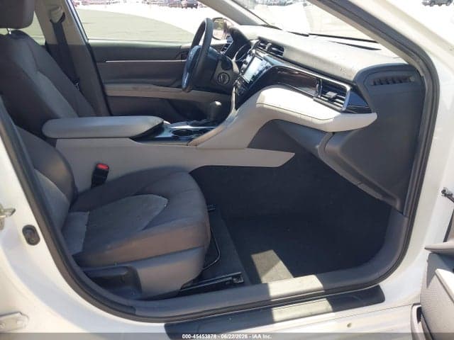 2020 TOYOTA CAMRY LE 5