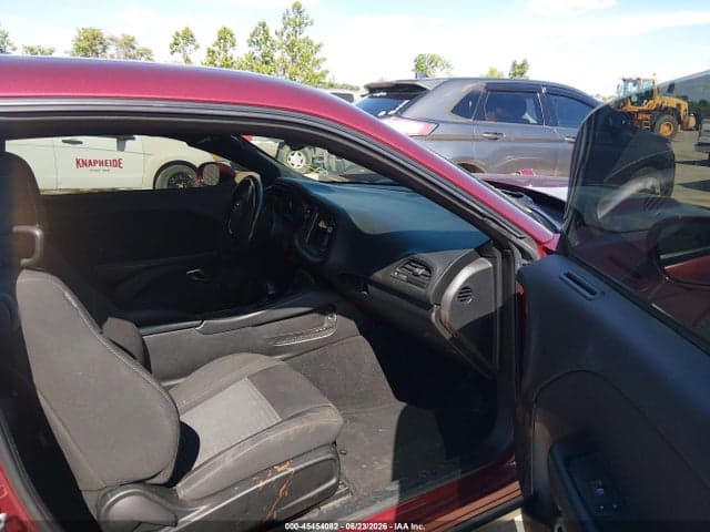 2022 DODGE CHALLENGER SXT 5