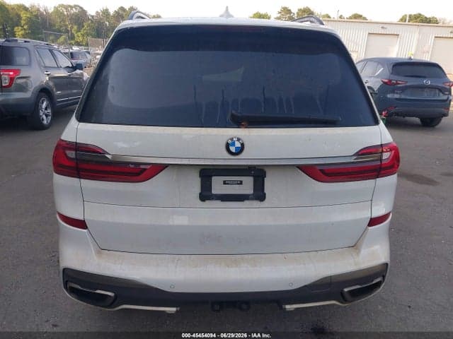 2021 BMW X7 M50I 16