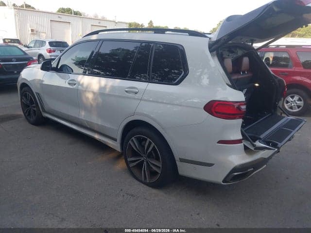2021 BMW X7 M50I 3