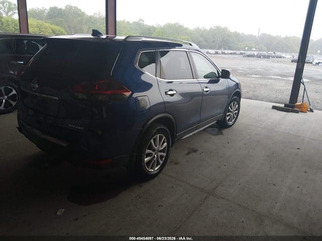 2018 NISSAN ROGUE SV 4