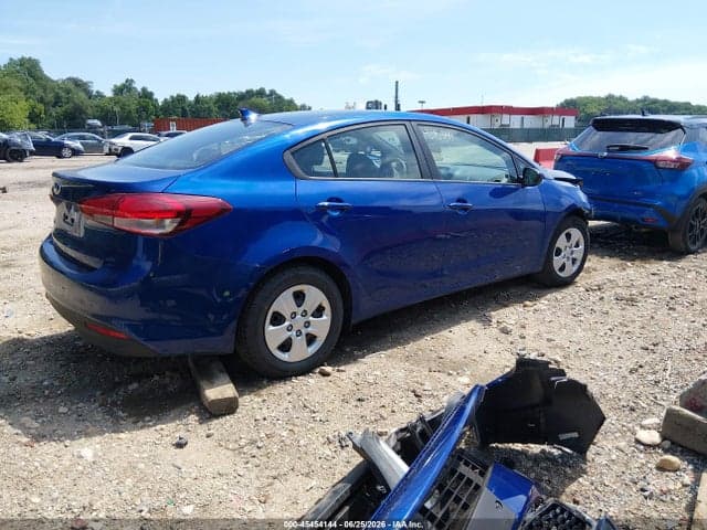 2017 KIA FORTE LX 4