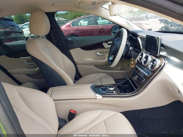 2017 MERCEDES-BENZ C 300 5