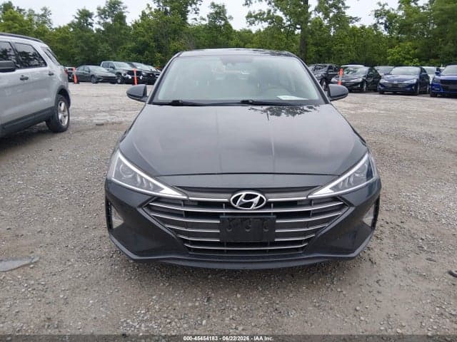 2020 HYUNDAI ELANTRA SE 12