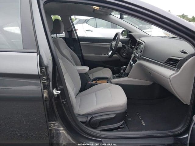 2020 HYUNDAI ELANTRA SE 5