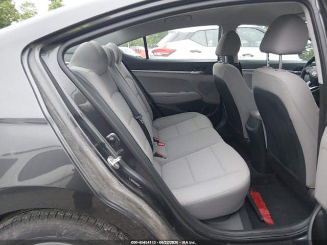 2020 HYUNDAI ELANTRA SE 8