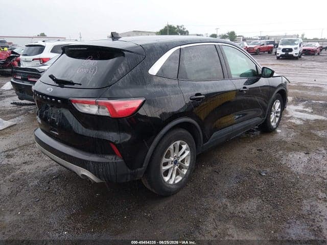 2021 FORD ESCAPE SE 4