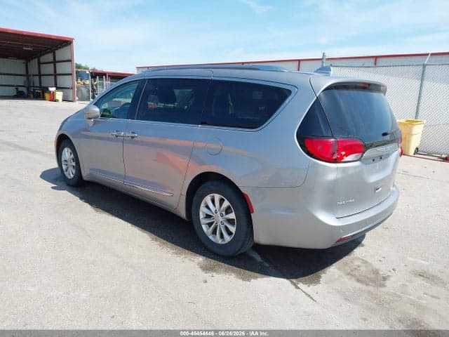 2018 CHRYSLER PACIFICA TOURING L 3