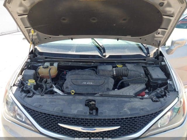 2018 CHRYSLER PACIFICA TOURING L 10