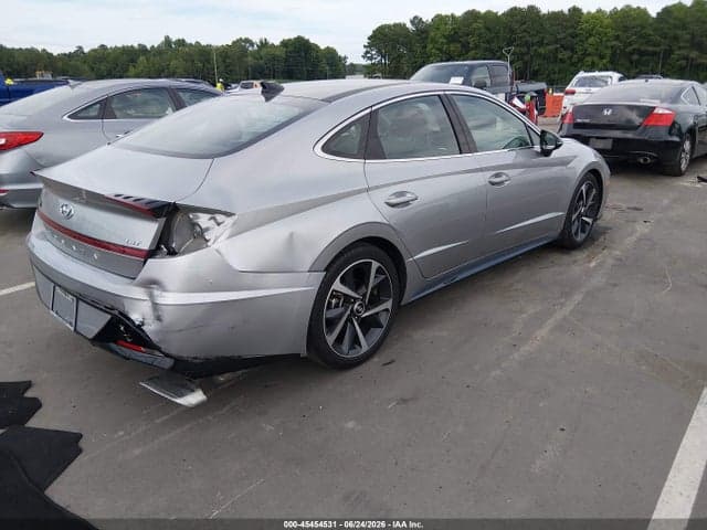 2022 HYUNDAI SONATA SEL PLUS 4