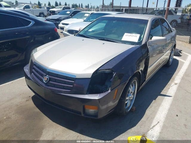 2005 CADILLAC CTS BASE 2