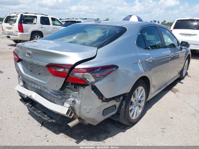 2023 TOYOTA CAMRY LE 4