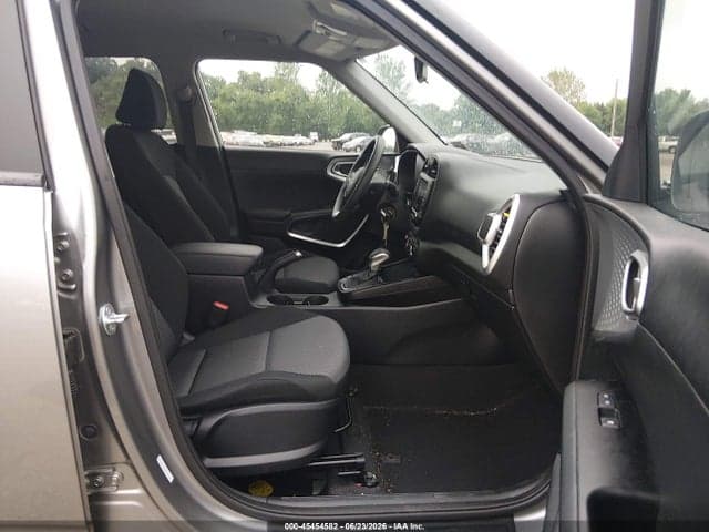 2024 KIA SOUL LX 5