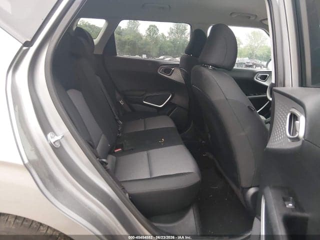 2024 KIA SOUL LX 8