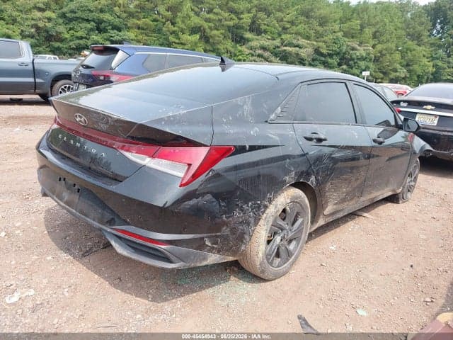 2023 HYUNDAI ELANTRA SEL 4