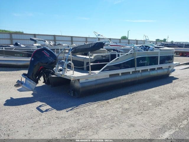 2020 BARLETTA PONTOON 4