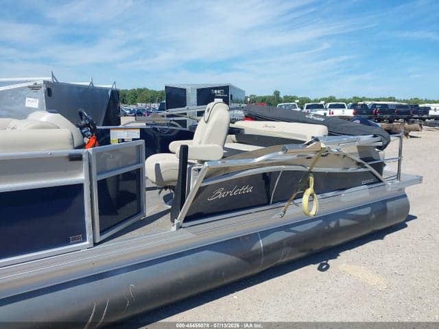 2020 BARLETTA PONTOON 6