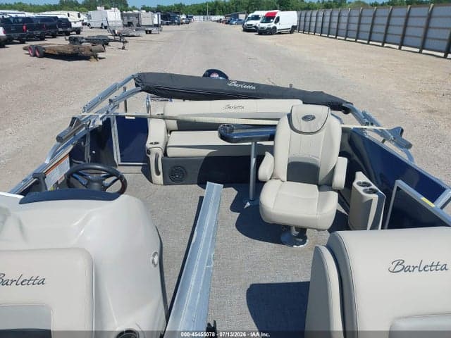 2020 BARLETTA PONTOON 8