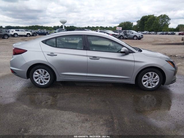 2020 HYUNDAI ELANTRA SE 14