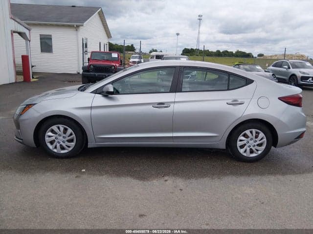 2020 HYUNDAI ELANTRA SE 15