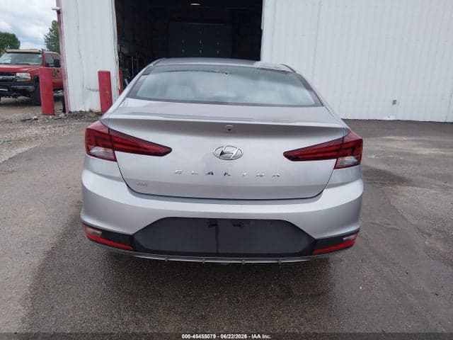 2020 HYUNDAI ELANTRA SE 17