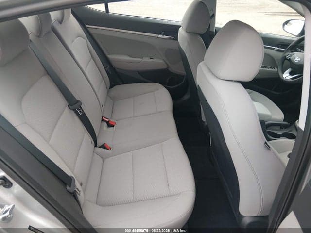 2020 HYUNDAI ELANTRA SE 8