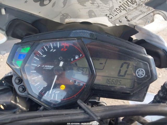 2017 YAMAHA YZFR3 A 7