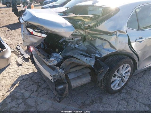 2022 TOYOTA CAMRY LE AWD 6