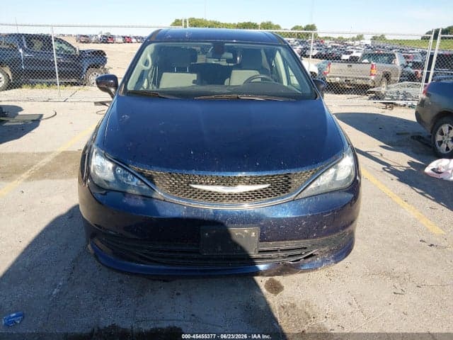 2018 CHRYSLER PACIFICA TOURING 12