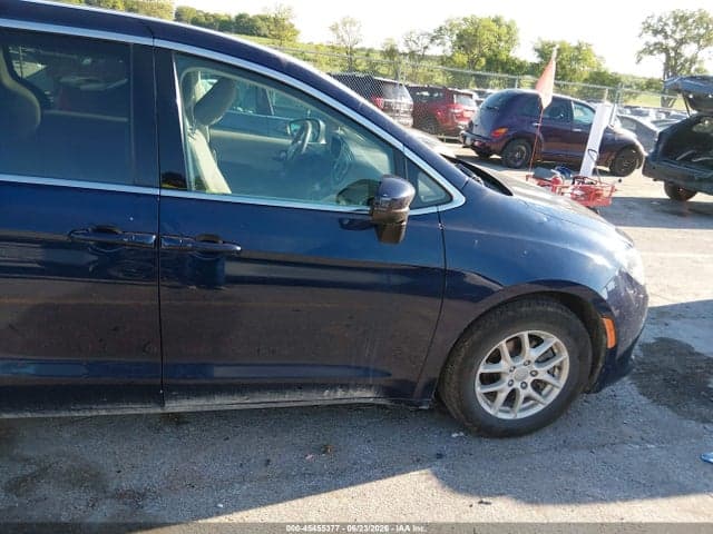 2018 CHRYSLER PACIFICA TOURING 20