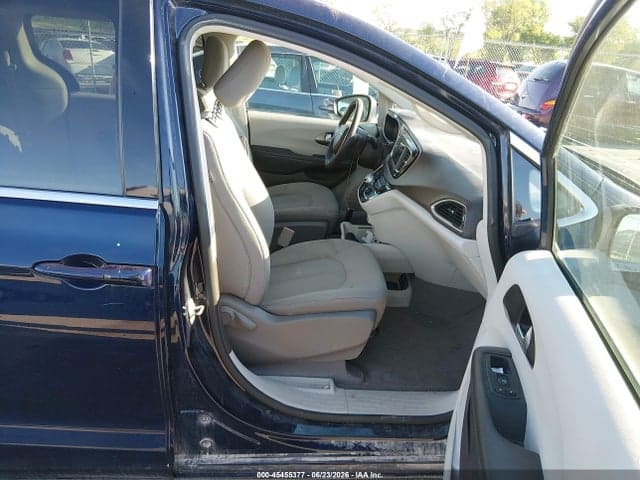 2018 CHRYSLER PACIFICA TOURING 5