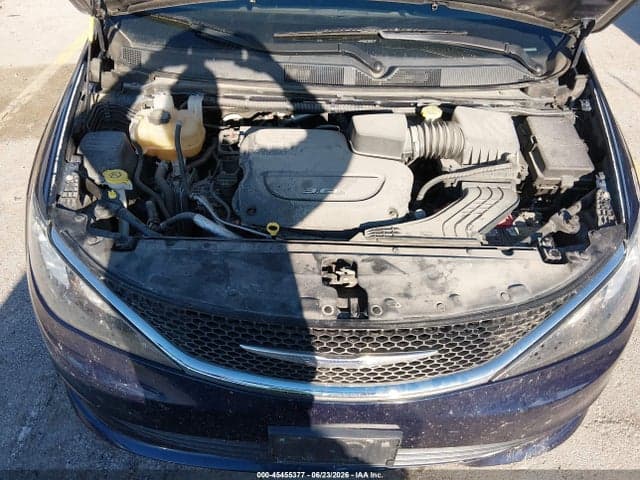 2018 CHRYSLER PACIFICA TOURING 10