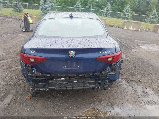 2018 ALFA ROMEO GIULIA TI SPORT AWD 17