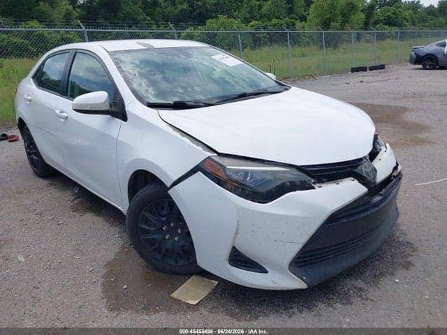 2017 TOYOTA COROLLA LE 1