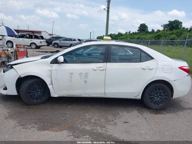 2017 TOYOTA COROLLA LE 14