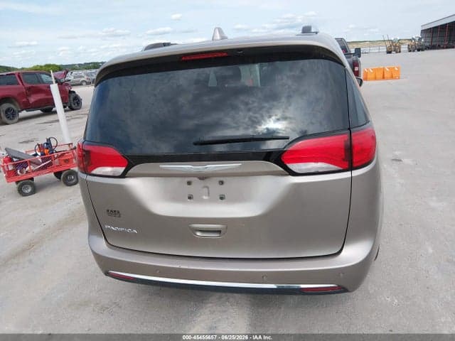 2017 CHRYSLER PACIFICA TOURING-L PLUS 21