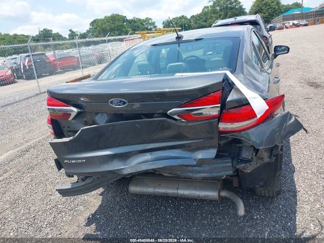 2019 FORD FUSION S 16