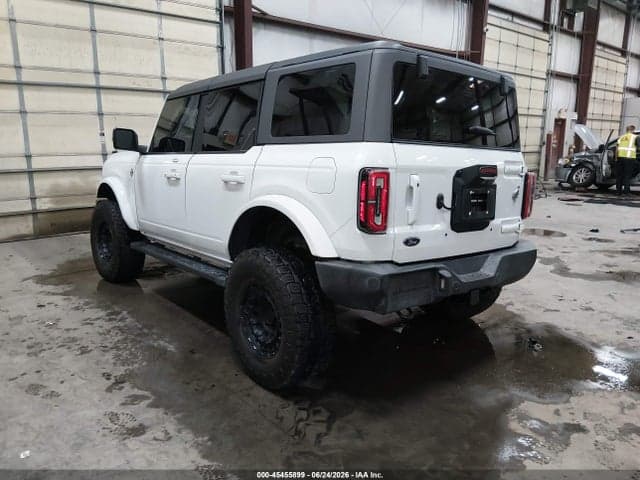 2022 FORD BRONCO OUTER BANKS 3