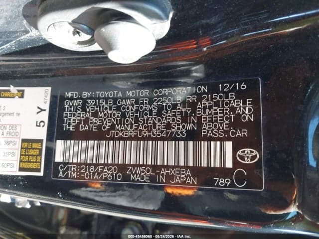 2017 TOYOTA PRIUS TWO 9