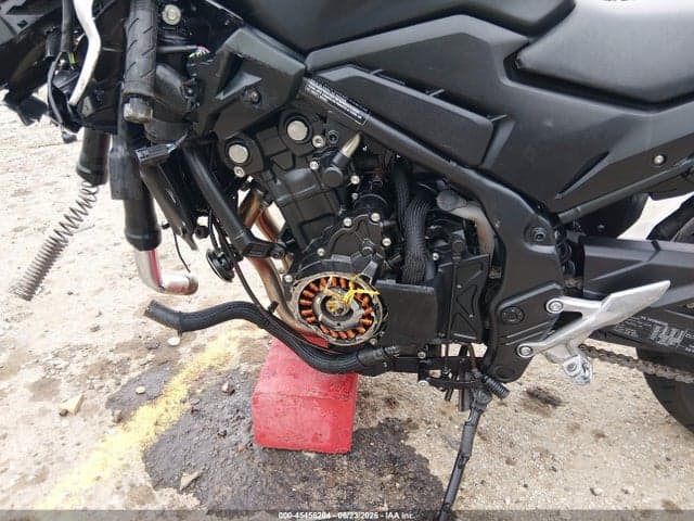 2025 HONDA CB500 F 9