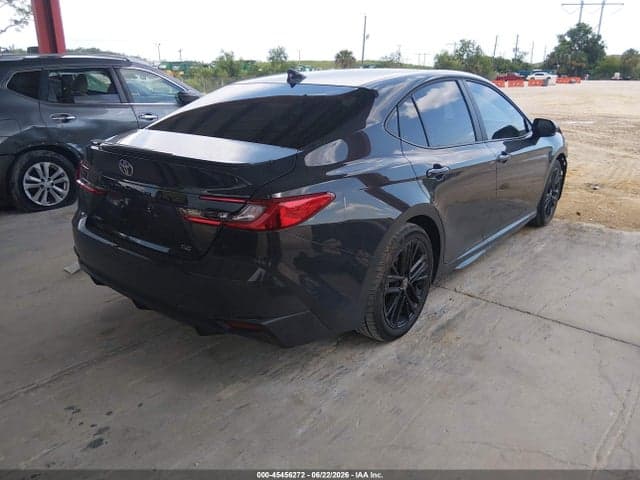 2026 TOYOTA CAMRY SE 4