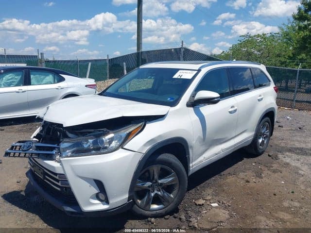 2017 TOYOTA HIGHLANDER LIMITED PLATINUM 2