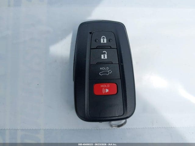 2025 TOYOTA RAV4 XLE PREMIUM 11