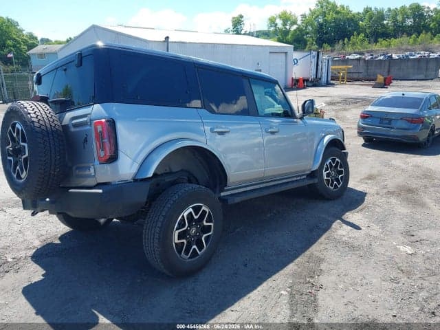 2024 FORD BRONCO OUTER BANKS 4