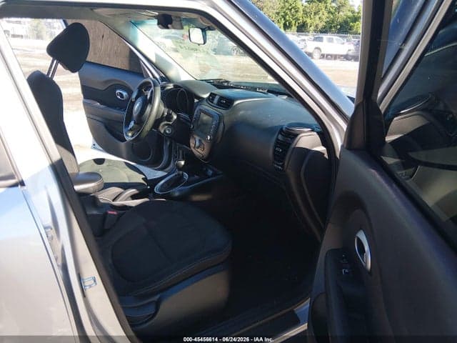 2019 KIA SOUL + 5