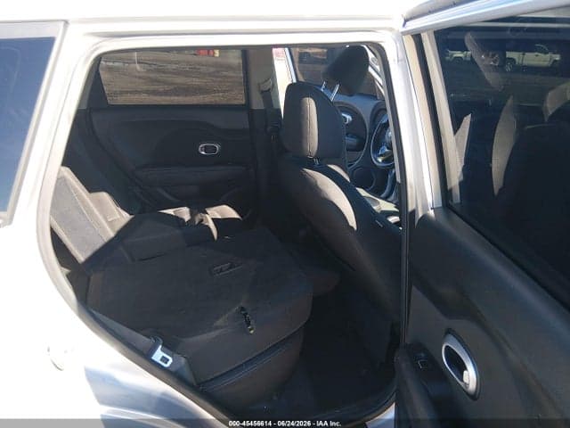 2019 KIA SOUL + 8